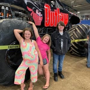 Meet your Posher, Charles